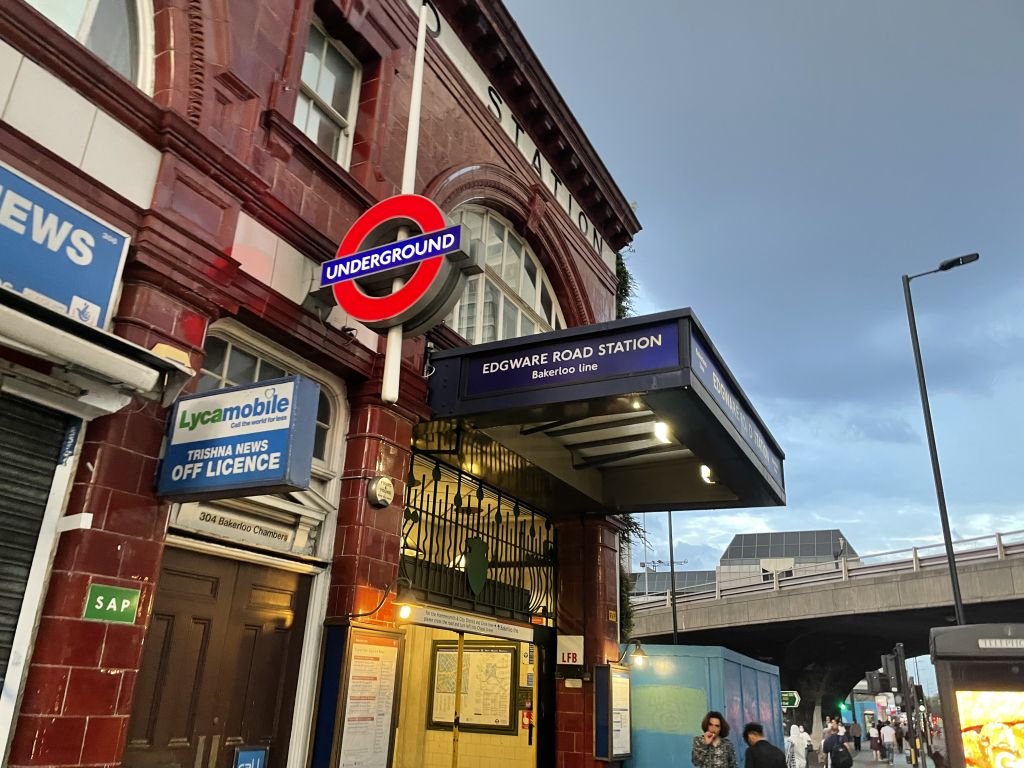 Seduction on the Edge: The Allure of Asian Escorts on London's Edgware Road